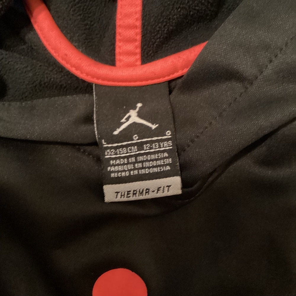 Air Jordan Therma Fit Boys Pullover - Picture 4 of 7